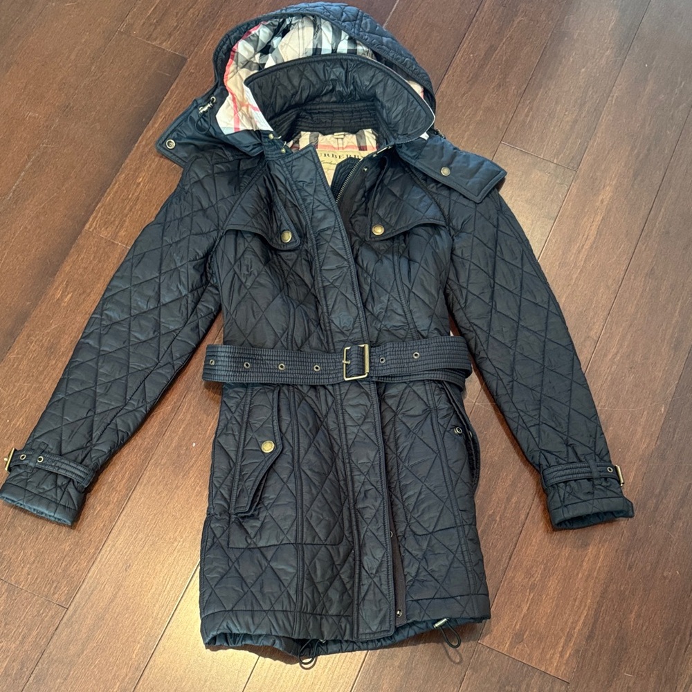 Burberry Black Quilted Hooded Coat with Belt